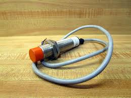 SENSOR INDUCTIVO DE PROXIMIDAD 5MM, 12-24V 3V CROUZET LMB1805T
